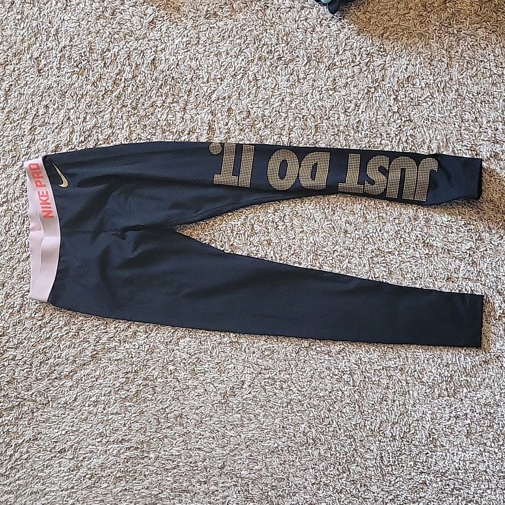 Nike leggings